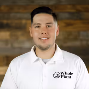 Alex Huska Headshot